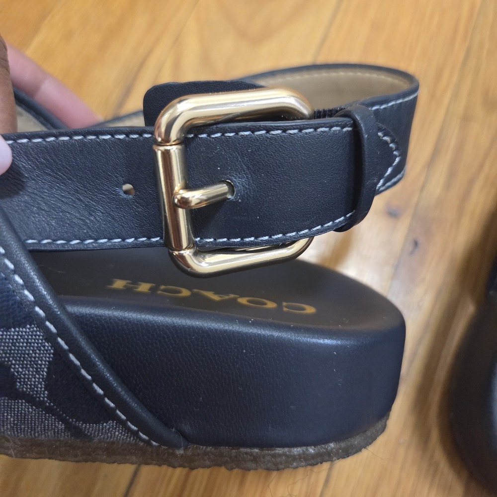 Coach Womens Adora Summer Casual  Sandals Signature Chambrey Navy Blue Size 6B - Picture 8 of 9